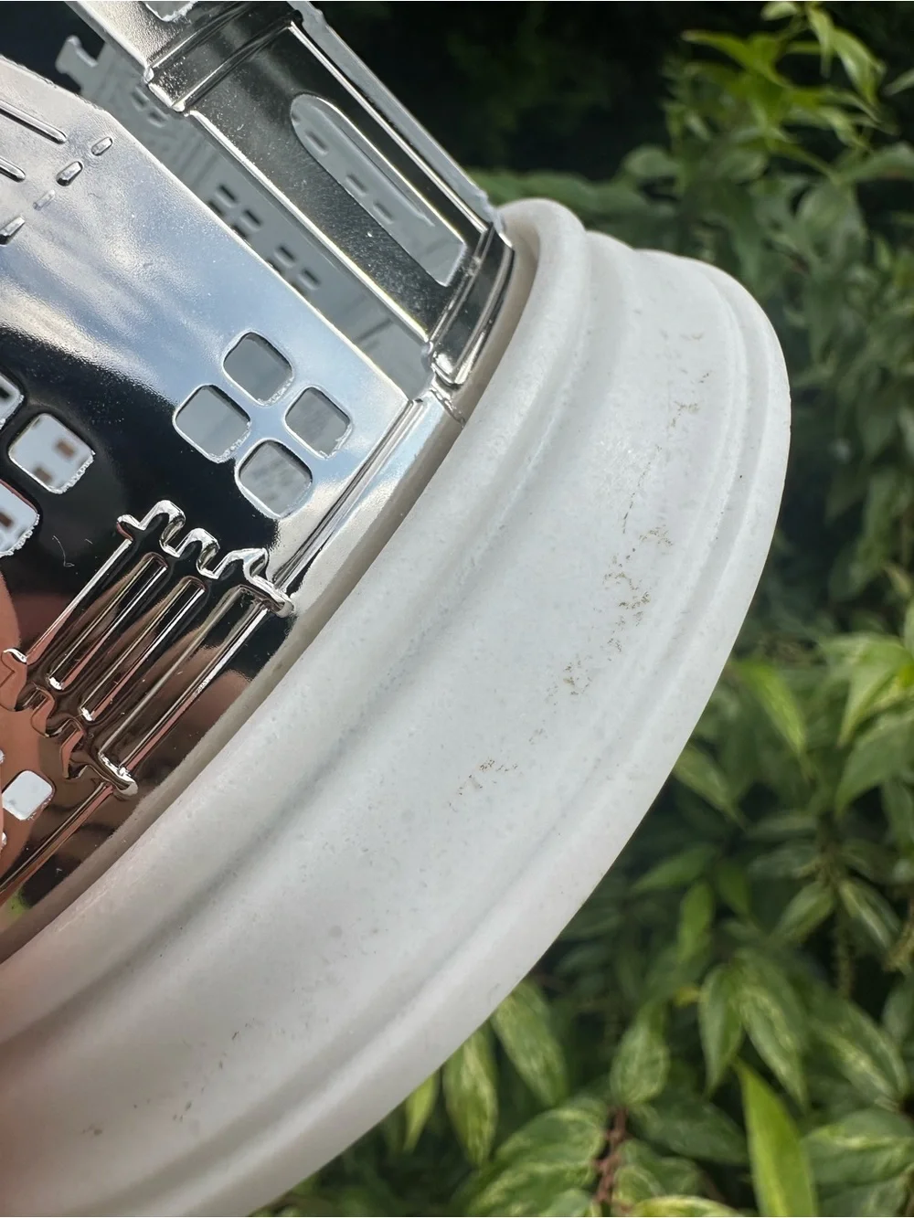 Bath & Body Works White/Silver Cityscape 3 Wick Candle Holder Emily In Paris - Picture 7 of 7
